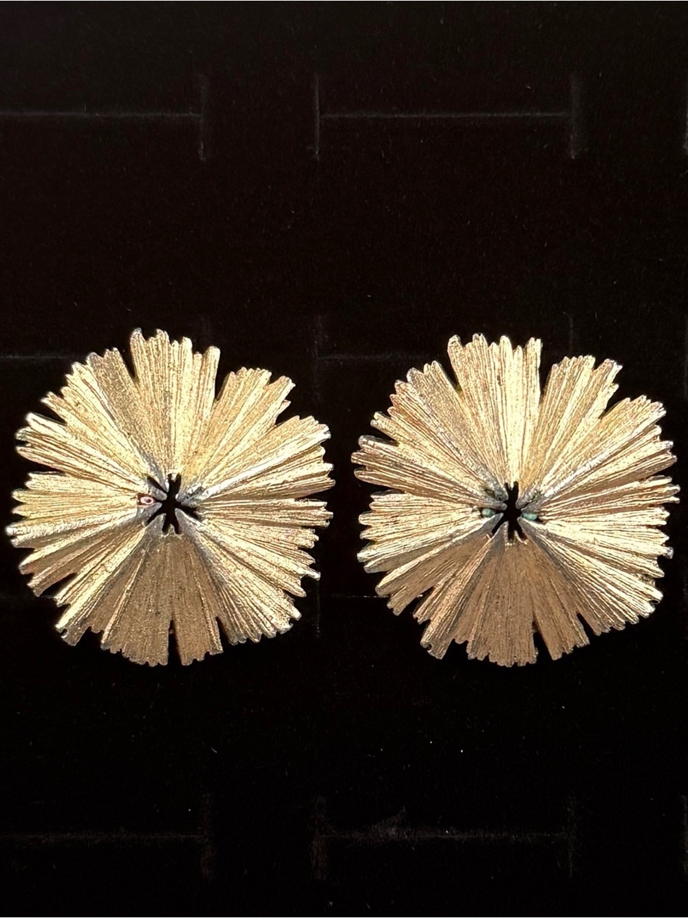 Vintage Trifari aged Goldtone Floral Clip-On Earrings